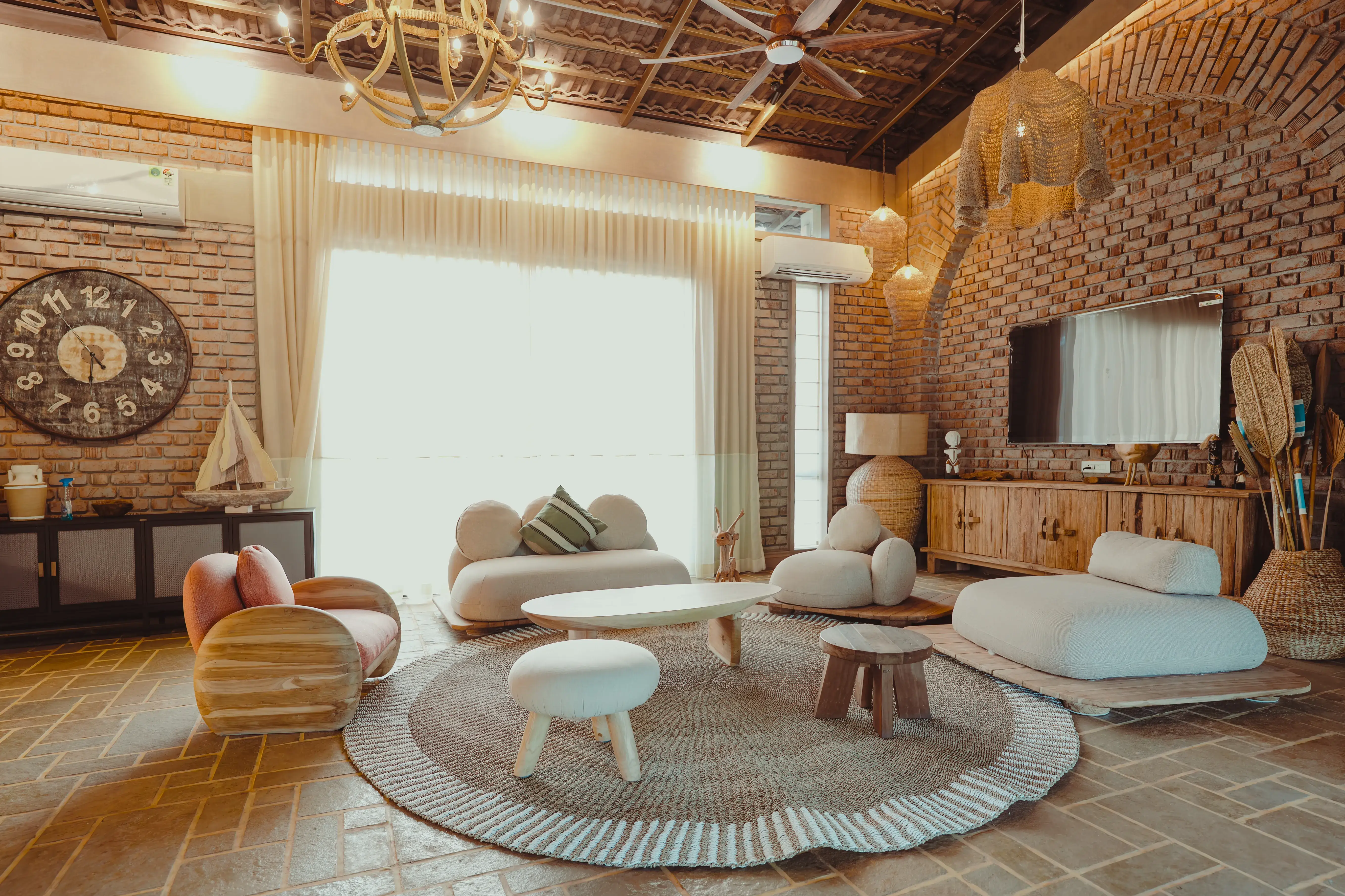 Locale Homestays Hero Background